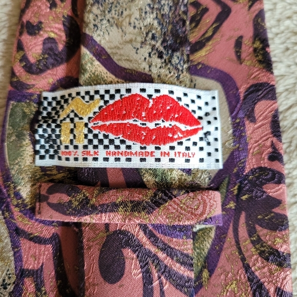 Vintage handmade silk tie - Picture 8 of 13